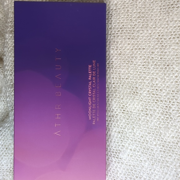 ĀTHR Beauty MOONLIGHT CRYSTAL PALETTE, 8 X 1.5g/0.05oz4 X 1.25g/0.04oz - Picture 11 of 15